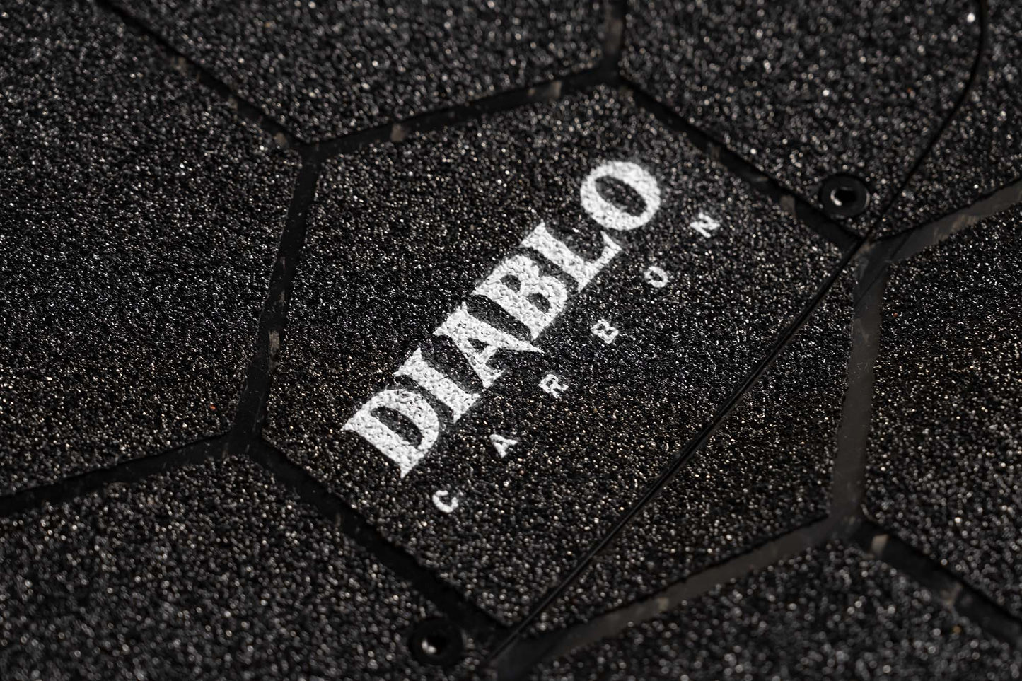 PREVENTA - DIABLO CARBON AT